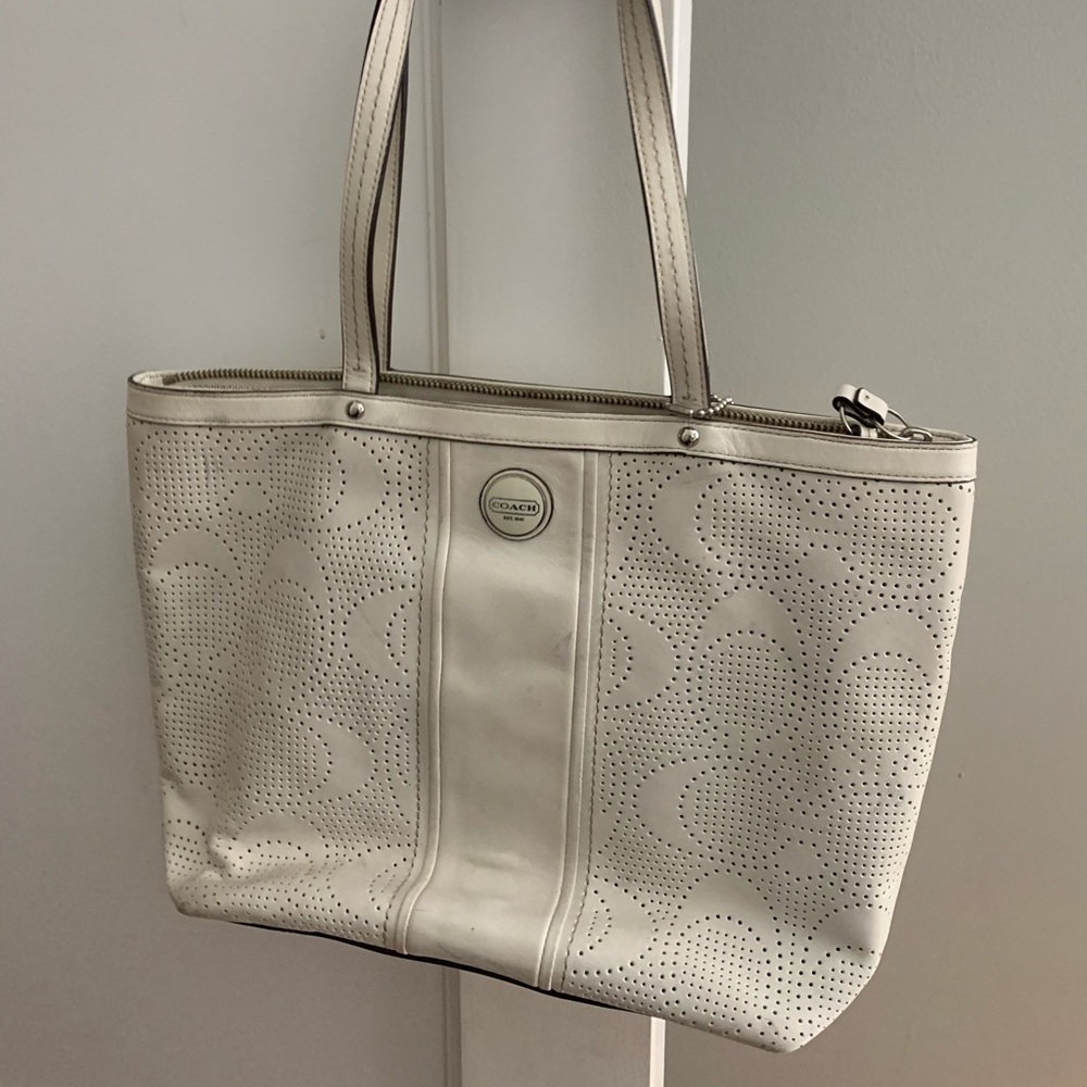 Coach shoulder bag